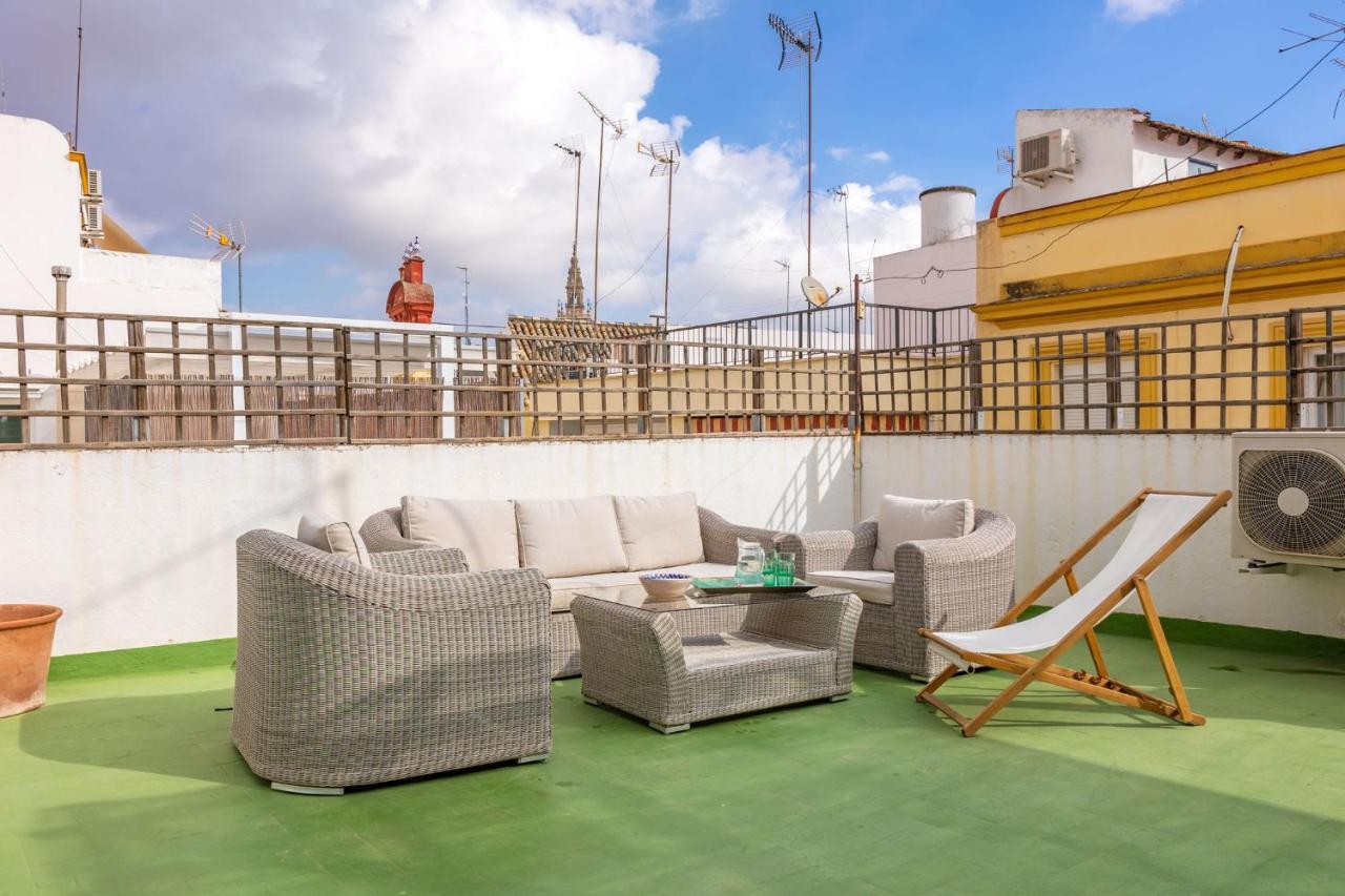 דירות סביליה Champion Duplex Terrace And Garage Old Town 6 Pax מראה חיצוני תמונה