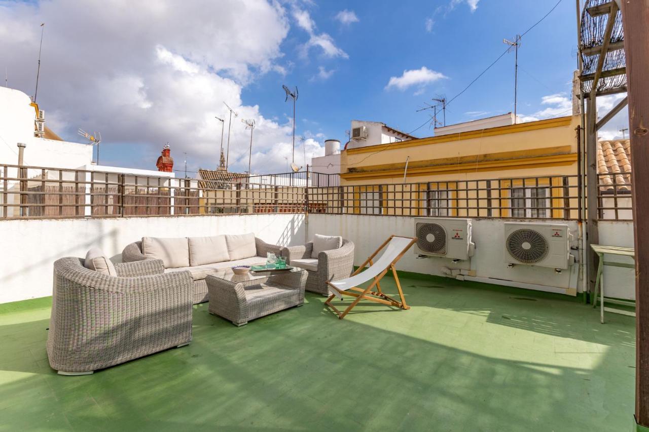 דירות סביליה Champion Duplex Terrace And Garage Old Town 6 Pax מראה חיצוני תמונה