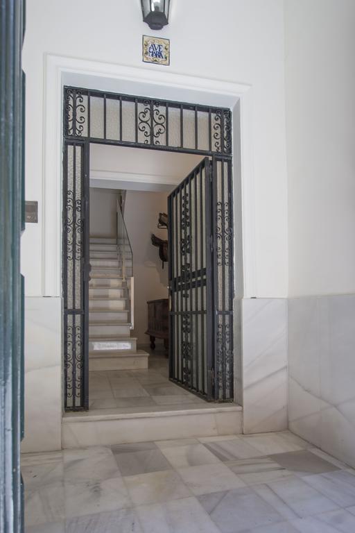 דירות סביליה Champion Duplex Terrace And Garage Old Town 6 Pax מראה חיצוני תמונה