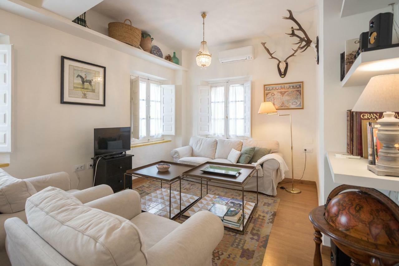 דירות סביליה Champion Duplex Terrace And Garage Old Town 6 Pax מראה חיצוני תמונה